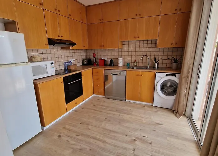 Center 2 尼科西亚