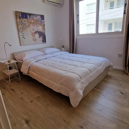 Center 2 ניקוסיה